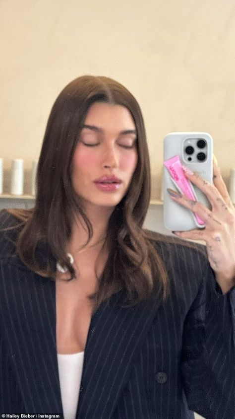 Hailey Bieber posts bikini selfie after Kanye West blasted her on IG Hayley Bieber, Hailey Bieber Style, Paris Fashion Week Runway, Neon Bikinis, Hailey Baldwin, Hailey Bieber, Kanye West, Brown Hair, Celebrity Style