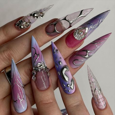 25 Trending Chrome Nail Designs to Try Ongles Goth, Long Stiletto Nails, Chrome Nails Designs, Edgy Nails, Goth Nails, Grunge Nails, Stiletto Nails Designs, Crazy Nails, Kawaii Nails