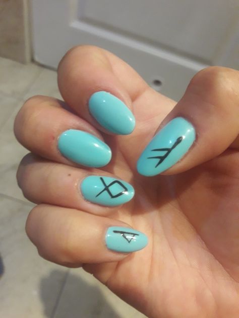 Runes on nails Nails With Runes, Rune Nail Art, Nail Symbols, Viking Nails, Magic Fingers, Witchy Nails, Gel Toe Nails, Gel Toes, Viking Wedding