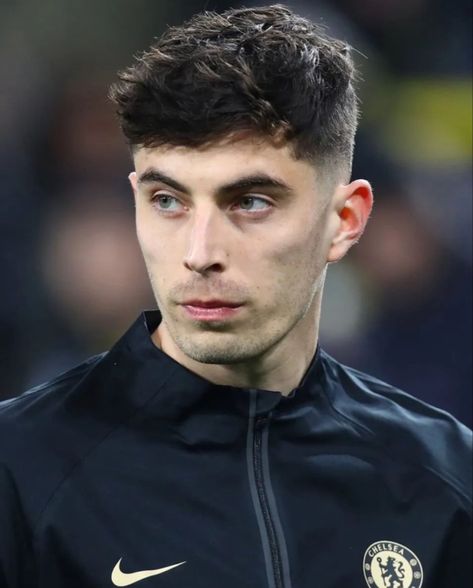 Kai Havertz Hairstyle, Kai Havertz Haircut, Havertz Haircut, Football Haircut, Very Short Hair Men, Messy Fringe, Crew Cut Haircut, Chelsea Football Team, Tomboy Hairstyles