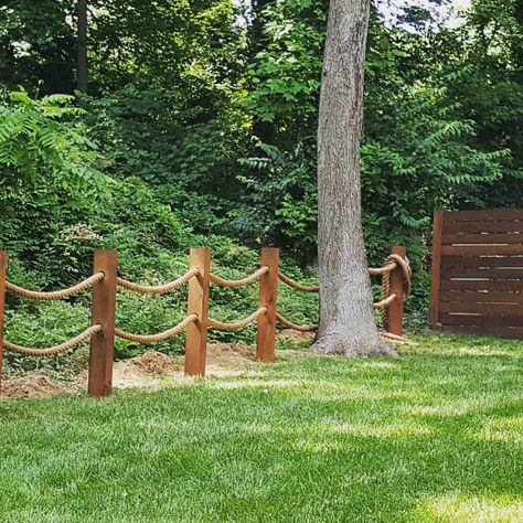 Decorative Landscaping, Ornamental Fence, Wood Fence Ideas, Landscaping Wall, Rope Fence, Rustic Garden Fence, Ranch Fencing, Wooden Fences, Fence Wood