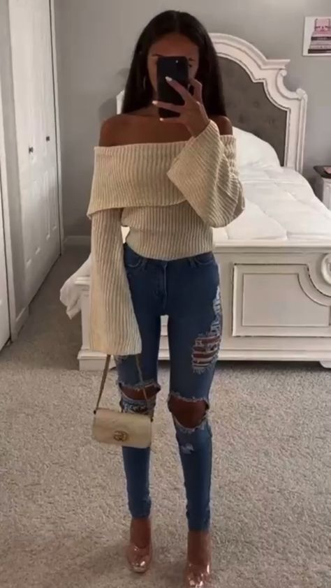 Blue Jeans Heels Outfits, Outfit Ideas For 26 Year Olds, Outfit Ideas For 20 Year Olds, Date Look Outfits Winter, Cold Dinner Outfit, Cute Birthday Dinner Outfits, Confident Outfits, Date Night Fits, Posh Clothing