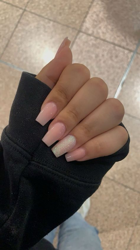 Nails Under 50 Dollars, Nail Inspo For 7th Grade, Nails School, Back To School Nails, School Nails, Pretty Gel Nails, Nails Prom, School Trip, Nails Inspo