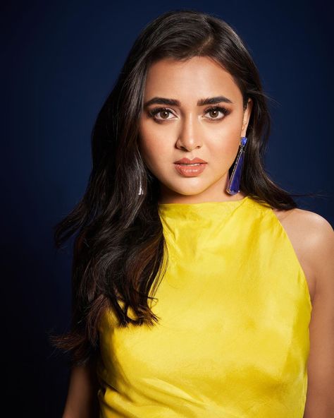 Tejasswi Prakash on Instagram: “Made you look 😉 . . . Outfit - @ranbirmukherjeeofficial Jewelry- @karishma.joolry Heels - @louboutinworld Styled by -…” Tejaswi Prakash Instagram, Ankita Lokhande, Tejaswi Prakash, Yellow Outfits, Tejasswi Prakash, India Live, Shivangi Joshi, Black Hair Color, Beautiful Photoshoot