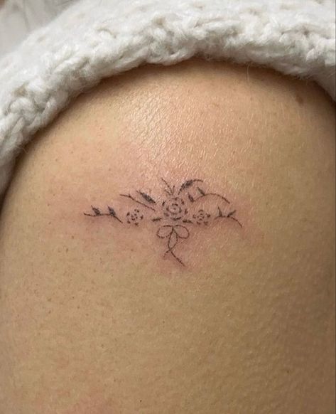 Fine Line Tattoos Aesthetic, Dainty Peony Tattoo, Small Peony Tattoo, Small Earthy Tattoos, Small Name Tattoo, Earthy Tattoos, Cute Simple Tattoos, Tatoo Inspiration, Funky Tattoos