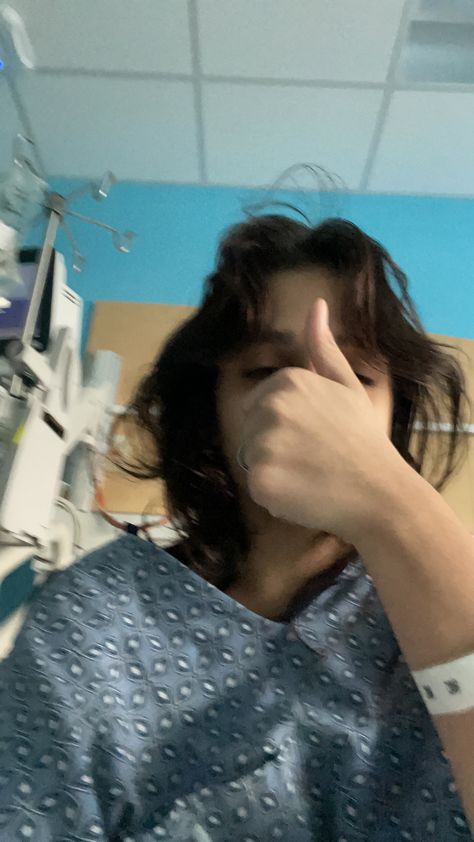 Sick Girl, Medicine Snaps, Hospital Admit Hand Pics, Hospital Photography, Twilight Photos, Hospital Photos, Snap Friends, Bad Boy Aesthetic, Rock Baby