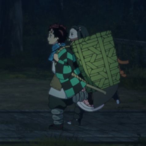 low quality tanjiro and nezuko Tanjiro Carrying Nezuko, Tanjiro Low Quality, Low Quality Nezuko, Tanjiro And Nezuko, Soul Eater Manga, Human Pikachu, Hee Man, Nezuko Kamado, Aesthetic Pfp