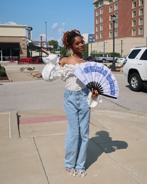 10 days𐙚 fan: @chazamfans use my code ‘Madison10’ for $$$ off🪭 #spelmancf #cfhbcuclass #spelmancollege #spelman28 #chazamfans Spelman College, Dream Goals, Cute Modest Outfits, Homecoming Outfits, Graduation Photography, Top Colleges, 2025 Vision, Senior Year, Modest Outfits