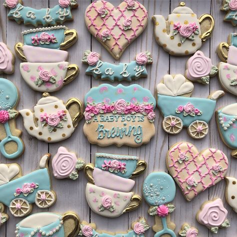 A sweet tea party baby shower set for a little baby boy #sunburyohio #delawareohio #babyshowercookies #royalicing #royalicingcookies… Baby Shower Cookies For Girl, Sweet Tea Party, Tea Party Cookies, Diy Tea Party, Diy Tea, Baby Shower Cakes For Boys, Boy Cake, Spring Cookies, Tea Diy