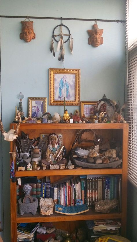 Ancestral Altar, Alter Space, Altar Inspiration, Wicca Candles, Sacred Space Altar, Witch Things, Witchy Room, Healing Space, Room Stuff