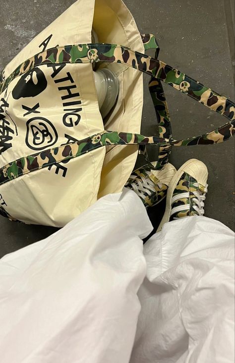 Bape Bag, Random Accessories, Fly Girl, Detail Art, New York Travel, Retail Therapy, Fashion Killa, Y2k Fashion, Photo Dump