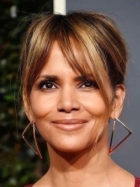 Halle Berry Curtain Bangs, Halle Berry Bangs, Hair Bangs, Halle Berry, Curtain Bangs, Halle, Hairstyles With Bangs, Bangs, Berry