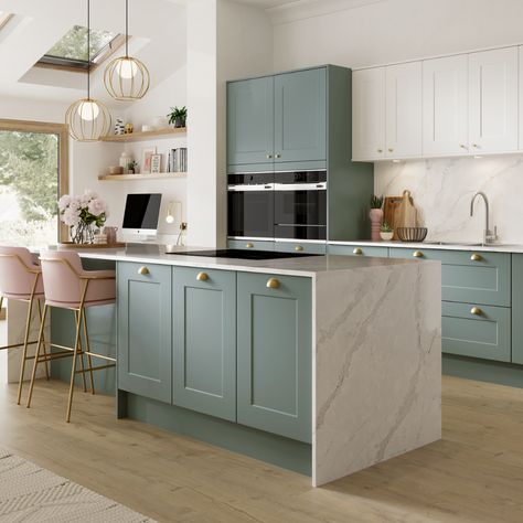 Looking for two tone kitchen inspiration or shaker kitchen inspiration? Our Chelford Paintable Reed Green Kitchen and Chelford White Kitchen is perfect for your two tone kitchen ideas and traditional kitchen ideas. The white marble worktop, chrome kitchen tap and brass hardware are perfect for creating a traditional kitchen design with a modern kitchen design twist. Add your favourite home decor and pink bar stools.