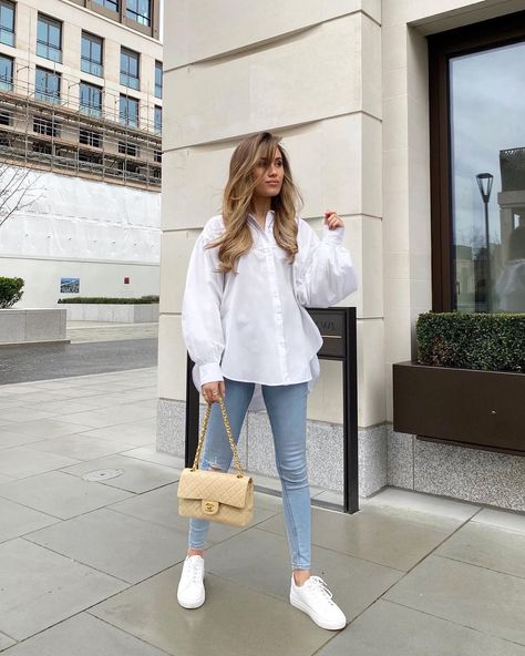 Kate Hutchins’s Instagram profile post: “Ad. I dressed for Spring today, Spring didn’t show up ☁️ wearing all @newlook” Trendy Spring Outfits, Causual Outfits, Elegantes Outfit, Mode Streetwear, How To Look Classy, Spring Summer Outfits, Casual Wardrobe, Outfits Casuales, Moda Fashion