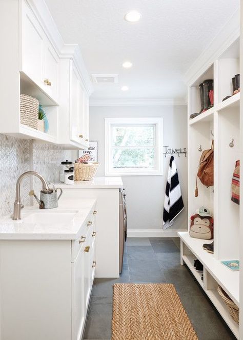 Modern Farmhouse Mudroom, House Upstairs, Upstairs Laundry, Modern Tile Designs, Farmhouse Mudroom, Mudroom Laundry, Garage Addition, Minimalist Living Room Decor, Mudroom Laundry Room