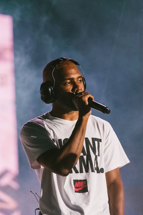 Frank Ocean Aesthetic, Gangsta Grillz, Frank Ocean Wallpaper, Channel Orange, Ocean Aesthetic, Dream Concert, Ocean Pictures, Rap Aesthetic, Male Artist