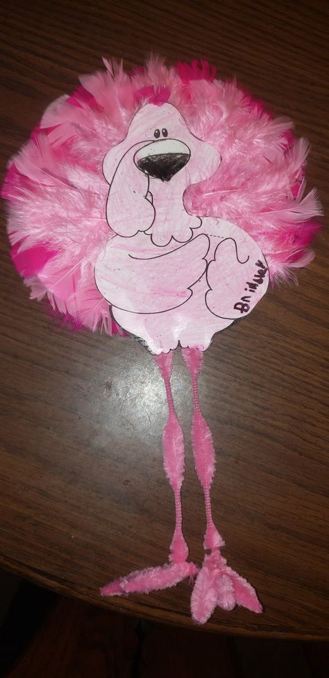 Disguise a Turkey so it doesn't get caught and eaten for Thanksgiving Dinner project/homework Flamingo Turkey Disguise, Disguise Your Turkey, Hidden Turkey, Project Ideas For School, Turkey In Disguise, Summer School Activities, Pre K Crafts, Turkey Disguise Project, Disguise A Turkey