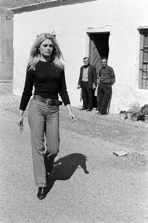 Bridgette Bardot, Bridget Bardot, Lois Jeans, Bardot Style, Lauren Hutton, Natalie Wood, Actrices Hollywood, French Actress, Jane Birkin