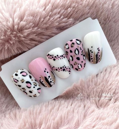 30 Fashionable Leopard Nails to Try Animal Print Nail Designs, Nail Art Leopard, Uñas Animal Print, Rockabilly Nails, Animal Print Nail Art, Leopard Print Nail Art, Acrylic Nail Designs Classy, Nail Art Wheel, Leopard Nail Designs