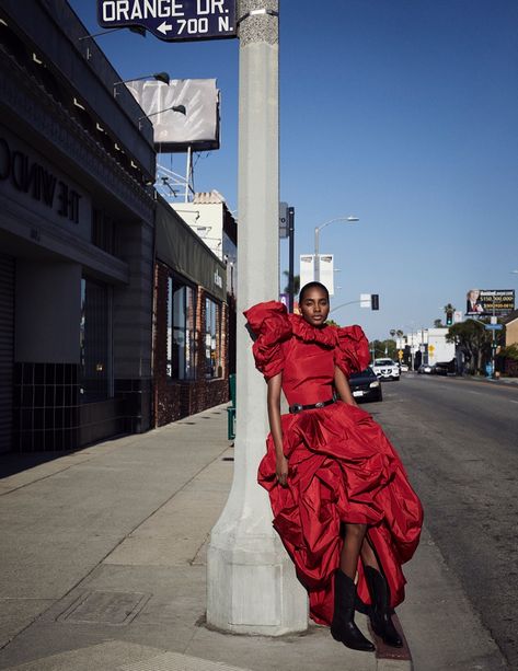 Tami Williams Spanish Vogue Alvaro Beamud Cortes Fashion Editorial | Page 2 Tami Williams, High Fashion Photoshoot, City Shoot, Vogue Editorial, High Fashion Editorial, High Fashion Photography, Vogue Spain, Fashion Photography Inspiration, Street Fashion Photography