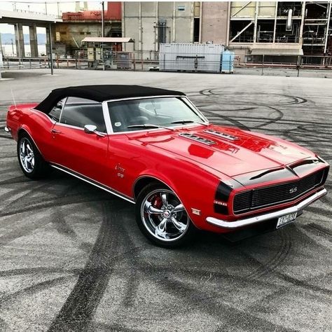 Camaro♥️🖤💯 - Old Amerıcan Muscle Cars | Facebook Old Camaro, 1968 Camaro Ss, Classic Muscle Cars, 1968 Camaro, Camaro Car, Chevy Classic, Automotive Marketing, Chevy Muscle Cars, Camaro Ss