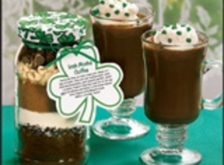 Irish Mocha Coffee Coffee Gift Basket Ideas, Irish Theme Party, St Patrick's Day Recipes, Cappuccino Recipe, Coffee Gift Basket, Irish Cream Liqueur, Irish Coffee Mugs, Just A Pinch Recipes, Coffee Mix