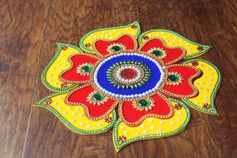 Designer Rangoli, Home Decor Diwali, Ganesh Puja, Acrylic Rangoli, Mehndi Ceremony, Rangoli Patterns, Puja Room, Diwali Rangoli, Beautiful Rangoli