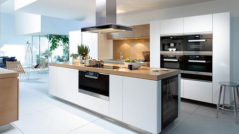 Kitchen in 2 lines Green Kitchen Appliances, Miele Kitchen Appliances, Built In Kitchen Appliances, Miele Kitchen, Island Cooker Hoods, Kitchen Chimney, Kitchen World, Miele Appliances, Outdoor Kitchen Appliances