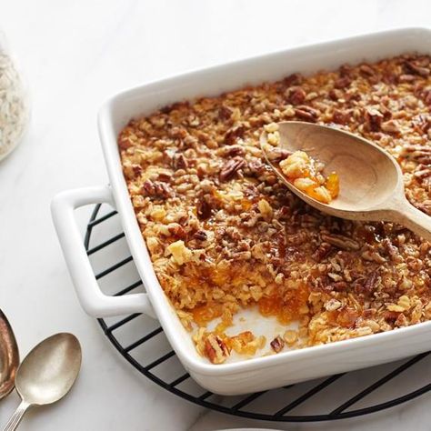 Apricot Oatmeal, Pecan Oatmeal, Pecan Desserts, Recipes For Breakfast, Baked Oatmeal, Busy Schedule, Simple Recipes, Chopped Pecans, Sweet Breakfast