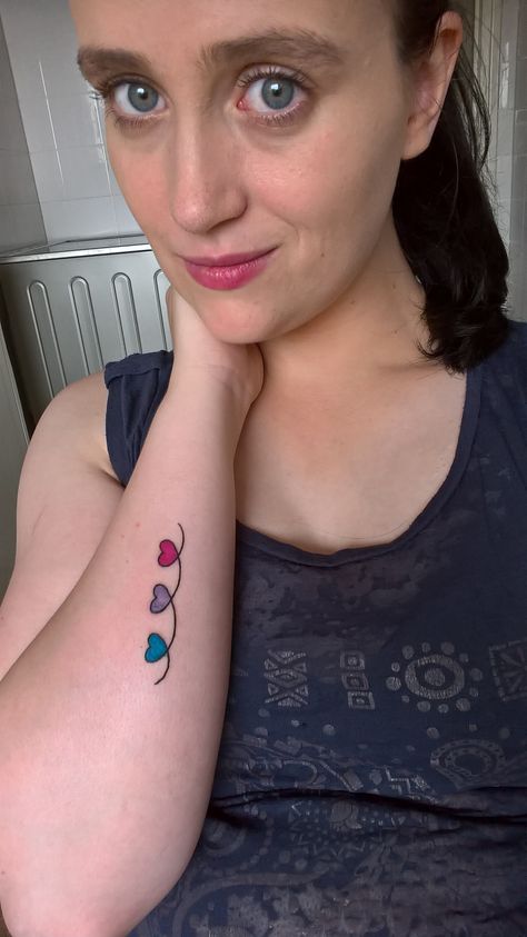 Bisexual flag tattoo! Bisexual Tattoos For Women, Bi Tattoos For Women, Bi Pride Tattoo Ideas, Bisexual Tattoo Ideas, Bi Tattoos, Bisexual Tattoo, Lgbt Tattoo, Cute Tattoos With Meaning, Pride Tattoo