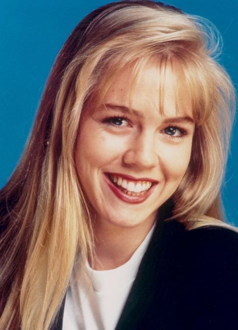 Jennie Garth 90210 Cast, Kelly Taylor, Tiffani Thiessen, Jennie Garth, Shannen Doherty, Beverly Hills 90210, 90s Looks, 90s Hairstyles, Blake Lively