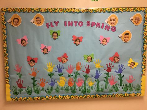 Flying Into Spring Bulletin Board, Spring Bulletin, Spring Bulletin Boards, Church Ideas, Preschool Learning Activities, Preschool Learning, Work Ideas, Board Ideas, Bulletin Boards