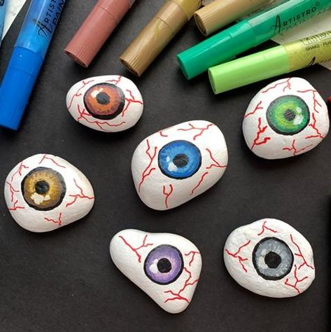 100+ Easy Rock Painting Ideas: Artistro Funny Stone Painting Designs Rock Art Ideas, Easy Rock Painting Ideas, Easy Rock Painting, Drawing Rocks, Funny Rock, Diy Rock Art, Stone Art Painting, Halloween Rocks, Painted Rocks Kids