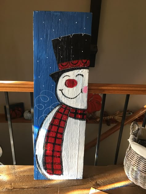 Pallet Signs Diy Outdoor Front Porches, Painted Fence Posts, Painted Christmas Boards, Snowman Signs Wooden, Wooden Board Painting Ideas, Pallet Painting Ideas, Porch Leaners, Painted Snowman, Christmas Crafts To Make