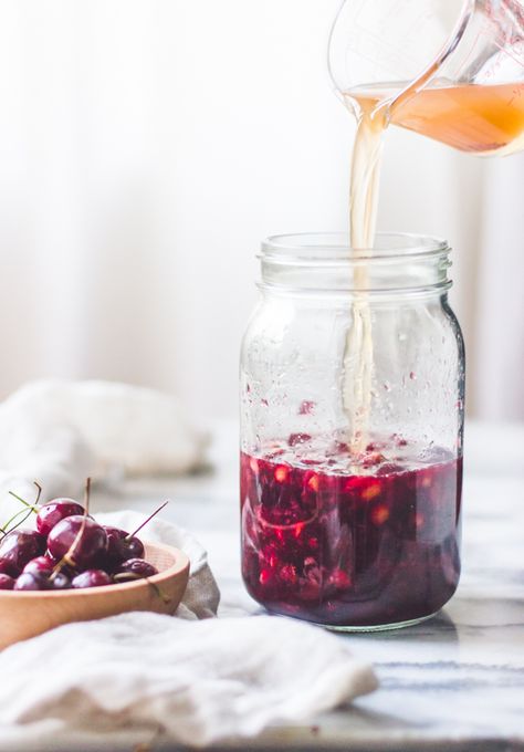 Cherry Shrub Recipe, Botanical Recipes, Shrub Drink, Shrub Recipe, Bojon Gourmet, Sauce Bolognaise, Drinking Vinegar, Rose Lemonade, Cherry Syrup