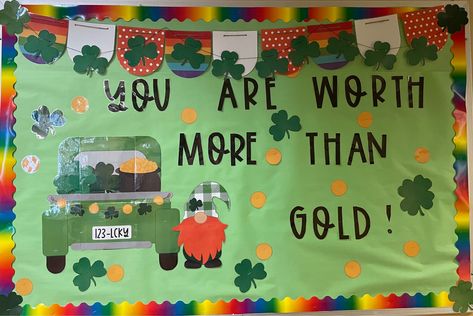 Irish Bulletin Board Ideas, St Patrick Day Bulletin Board Ideas, St Patricks Day Bulletin Boards, St Patrick's Day Bulletin Board, Middle School Bulletin Boards, Cute Leprechaun, Seasonal Bulletin Boards, Health Bulletin Boards, Springtime Crafts