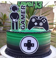 Торты на день рождения Game On Cakes For Boys, Game On Cake, Gaming Cakes For Boys, Xbox Cake Ideas, Game Cakes For Boys, Gaming Birthday Cake, Video Game Cakes For Boys, Bolo Gamer