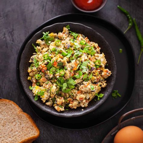 Egg Bhurji (Indian Scrambled Eggs) - Sinfully Spicy Egg Burji, Egg Bhurji, Maggi Masala, Mango Desserts, Potato Sandwich, Pav Bhaji Masala, Shiva Parvati, Recipe Indian, Green Chutney