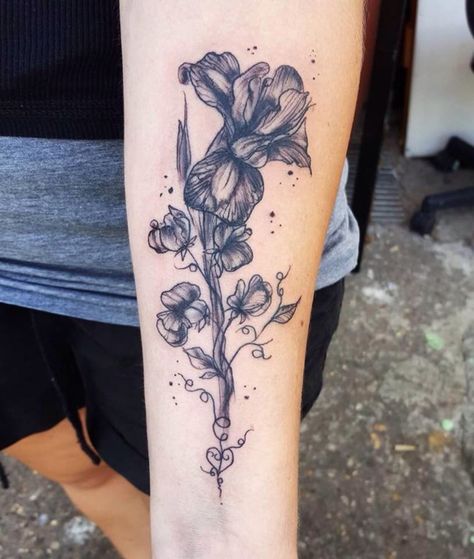 Pea Tattoo, Sweet Pea Tattoo, Abdomen Tattoo, Flower Tattoo On Side, Iris Tattoo, Flower Tattoo Drawings, White Iris, Hip Tattoos Women, Flower Tattoo Shoulder