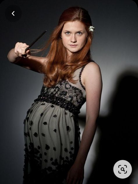 Harry Potter Ginny, Harry Potter Illustrations, Harry Potter Cosplay, Images Harry Potter, Bonnie Wright, Weasley Twins, Bellatrix Lestrange, Harry Potter 2, Harry Potter Pictures