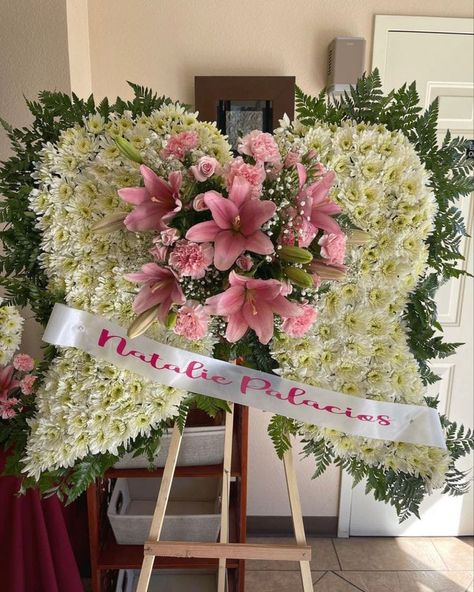 Headstones Decorations, Luxury Flower Arrangement, Gravesite Decorations, Flower Box Gift, Flowers Arrangements, Fresh Flowers Arrangements, Beautiful Bouquet Of Flowers, Luxury Flowers, Decorations Ideas