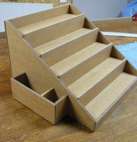 Ideas For Jewelry Storage, Ideas For Jewelry, Recycle Cardboard, Cardboard Display Stand, Cardboard Organizer, Carton Diy, Jewelry Storage Diy, Cardboard Storage, Cardboard Crafts Diy