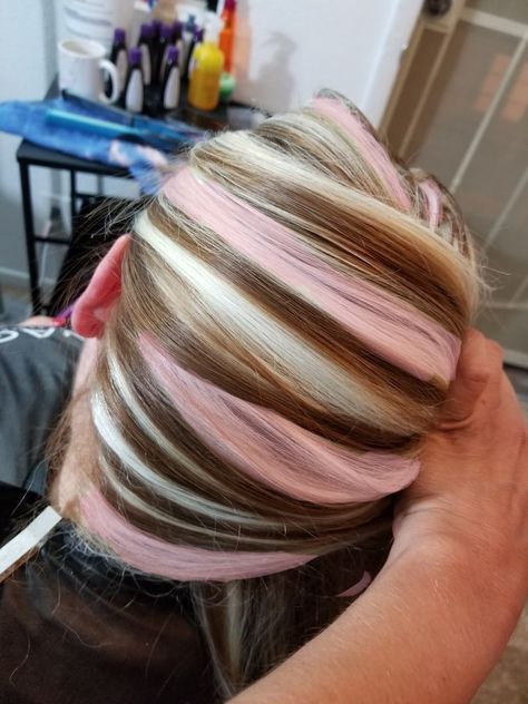 2023 Highlight Trends, Chunk Highlights, Shadow Blonde, Ice Cream Hair, Highlight Hair, Blonde Highlights On Dark Hair, Neapolitan Ice Cream, Foil Highlights, Summer Blonde Hair