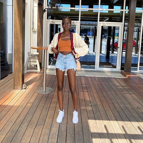 Adut Akech Bior (@adutakech) • Instagram photos and videos Adut Akech Street Style, Adut Akech, Sunglasses Chanel, Paros Island, Chanel Dress, Street Style Inspiration, Cardigan Fashion, Denim Skirt, High Waisted Skirt