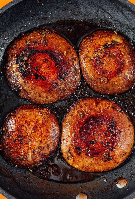 These community favorite Portobello Mushroom Burgers are packed with flavor, have a meaty texture, and can be cooked on the grill or stove! They're a classic vegan or vegetarian burger recipe that's quick to make and perfect for summer cookouts. Portabella Mushroom Burger Air Fryer, Easy Portabella Mushroom Recipes, Portabello Mushrooms Burger, Portabella Mushroom Recipes Healthy, Mushrooms For Burgers, Mushroom Burgers Portobello, Portobello Mushroom Recipes Healthy, Baked Portabella Mushrooms, Portabella Mushroom Burgers