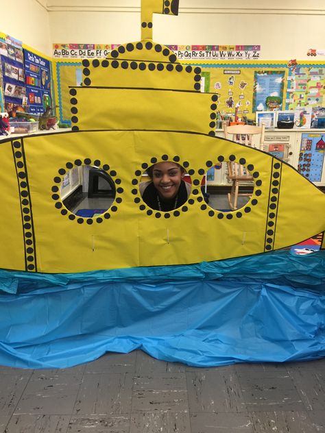 Submarine Craft, Classroom Transformation, Ocean Party, Under The Sea Theme, Creative Box, Sea Theme, Childrens Church, Purim, Ocean Themes