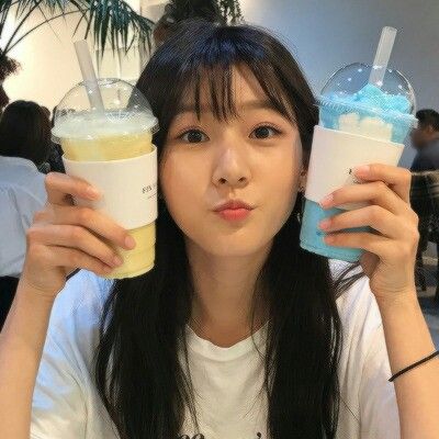 Kim Sae Ron, Kim Saeron, New Korean Drama, Boys Over Flowers, Running Man, Korean Drama, Glass Of Milk, Actors & Actresses, It Cast