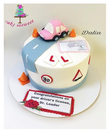 New Driver Cake Ideas, Driving License Cake, 17th Birthday Cake, Lane Cake, Cakes Decorating Ideas, 17 Birthday Cake, Drivers Licence, 17 Birthday, Jelly Cake