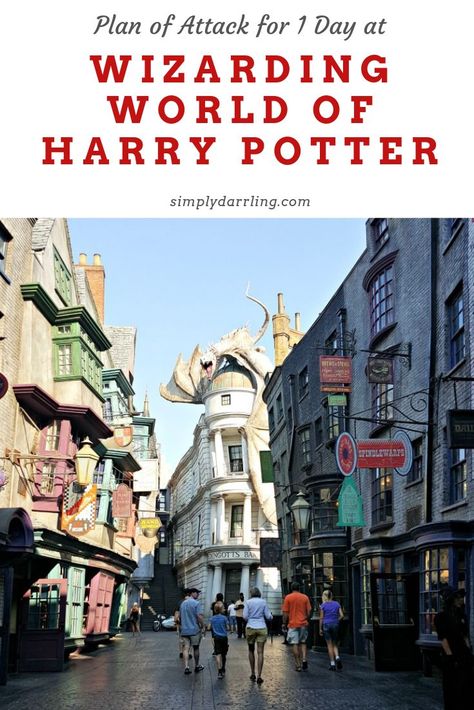 Only have 1 day for the Wizarding World of Harry Potter at Universal Orlando? This post is a MUST READ to know how to plan the day to see the most and have time for all the amazing activities. Universal Studios Orlando Harry Potter, Harry Potter World Universal, Harry Potter Orlando, Universal Studios Orlando Trip, Universal Vacation, Books And Movies, Harry Potter Universal Studios, The Wizarding World Of Harry Potter, Orlando Travel