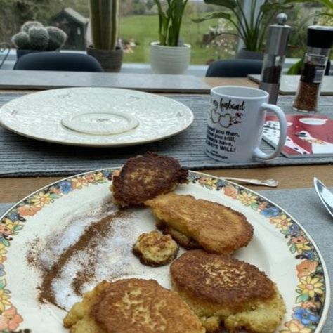 - Matzah Meal Pancakes (Chremslach) Matzah Meal Pancakes, Vegetable Patties, Passover Recipes, Passover, Pancakes